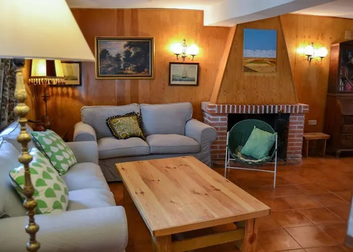 Casa Del Rio Torre Val De San Pedro